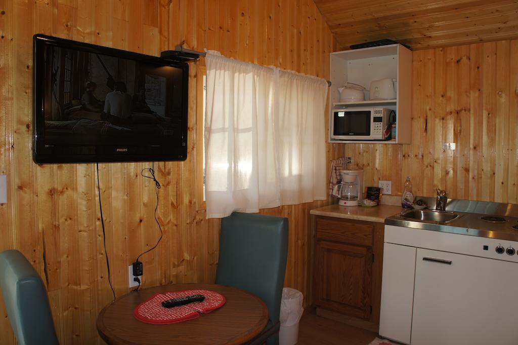 Fairmont Mountain Bungalows フェアモント・ホット・スプリングス 部屋 写真